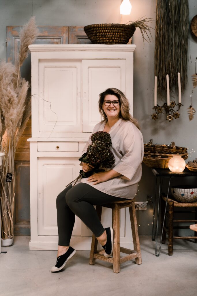 Boutique de brocante et décoration Chemin des Clos - Marine Bigatin